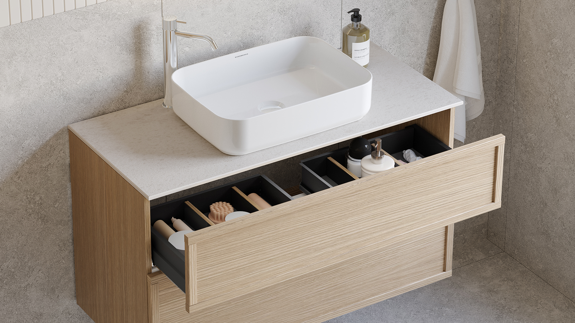 Poem med åpen skuff og skuffeinnredning