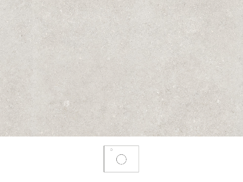 Beric benkeplate 60 cm i lys kalksteinlook med silkematt overflate og subtil struktur. Servant plassert i midten av benkeplaten, krom ettgrepsarmatur til venstre for servanten.